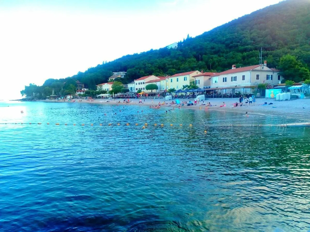 Apartments Lorinda Mošćenička Draga Kroatien